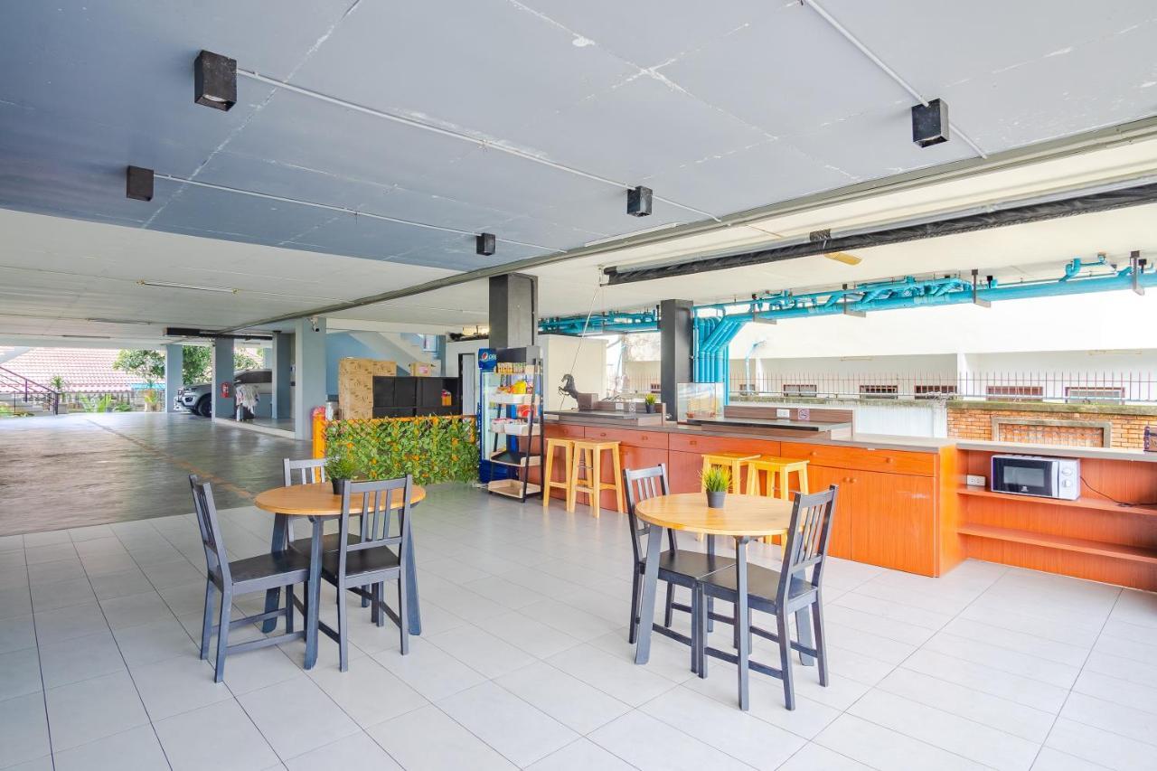 Aj Residence Phuket Buitenkant foto